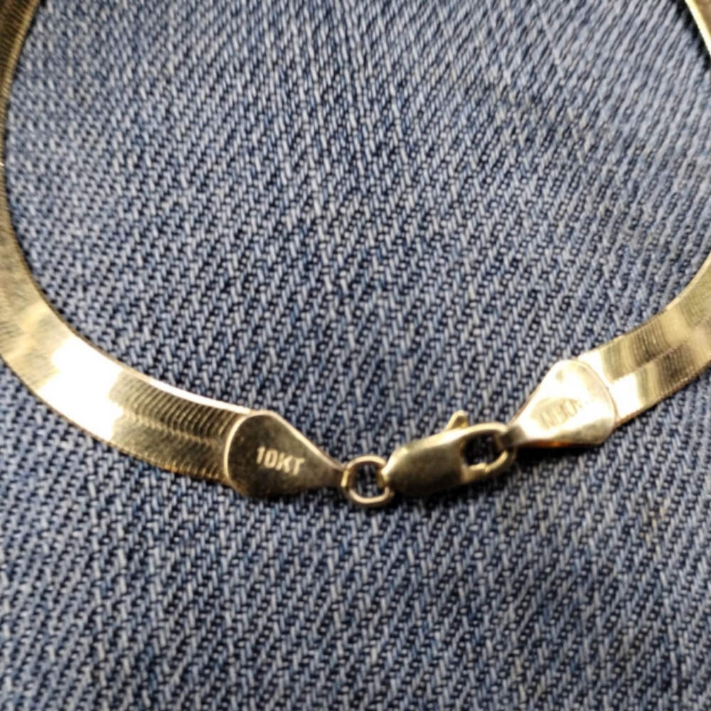 10K Gold Herringbone Bracelet